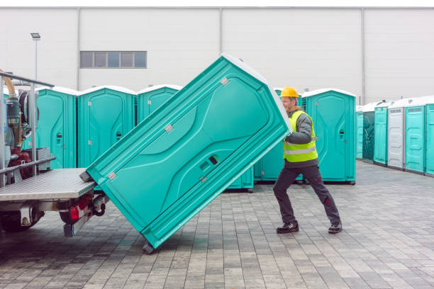 Portable Toilet Options We Offer in Poquonock Bridge, CT